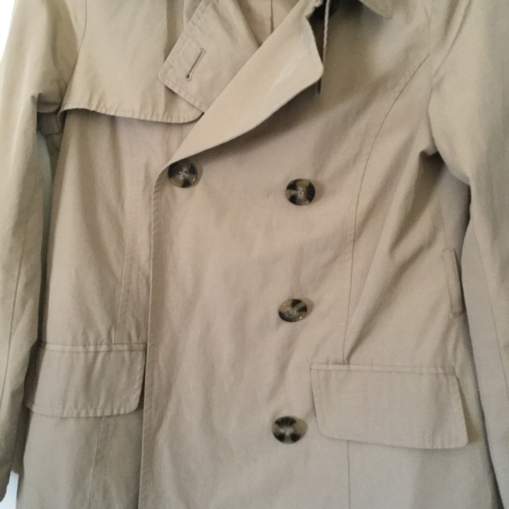 Rain jacket - Picture 2 of 6